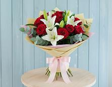 Букет цветов из:  Лилии и Розы в Переволоцкий