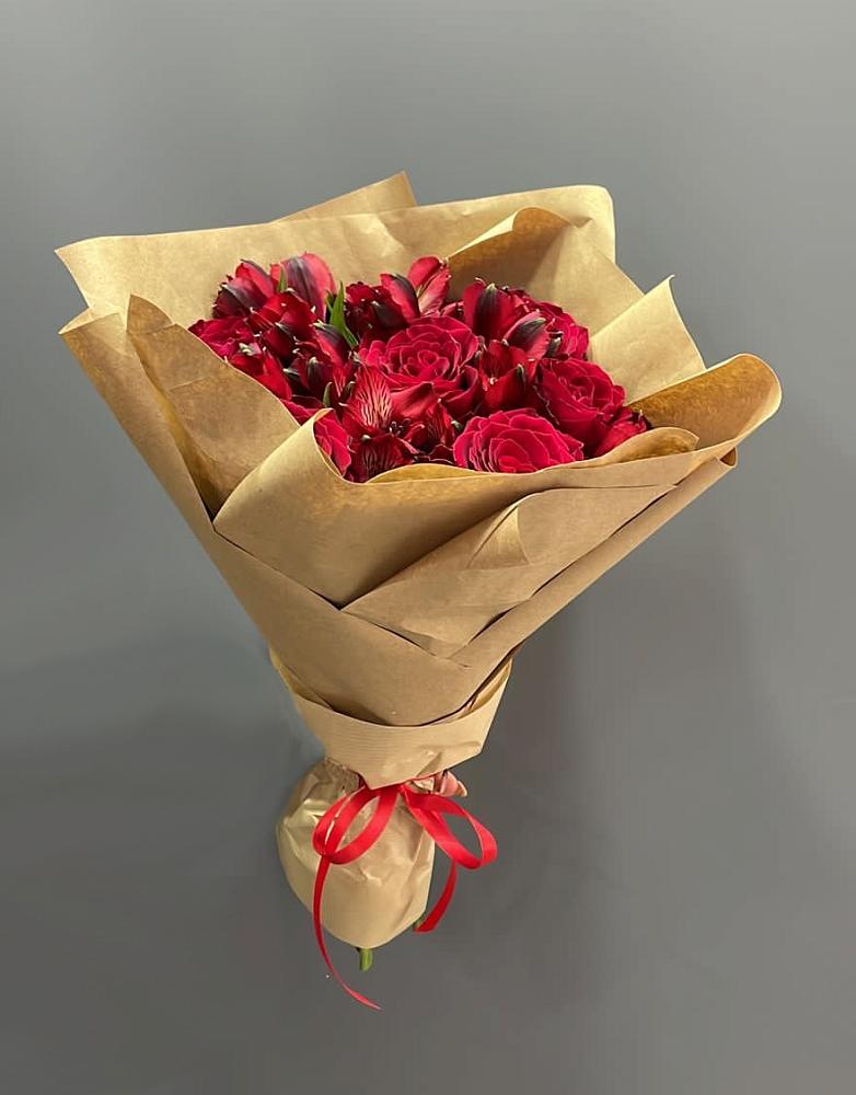 Букет цветов из: Альстромерии и Розы в Переволоцкий