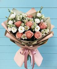 Букет цветов из:  Розы, Альстромерии и Лизиантусы #REPLACE_PRED# Переволоцкий