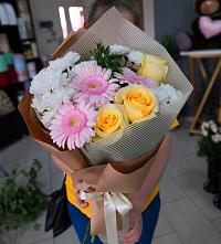 Букет цветов из:  Герберы, Розы и Хризантемы в Переволоцкий