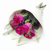 Букет цветов из:  Розы #REPLACE_PRED# Переволоцкий