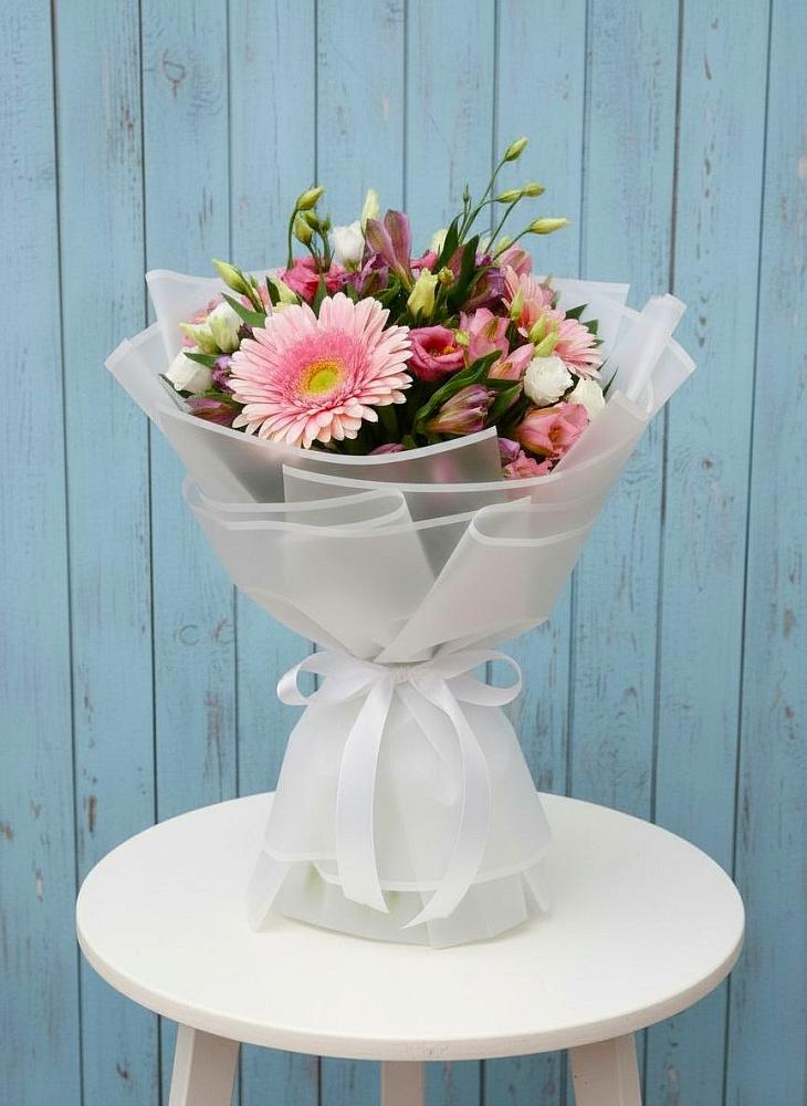 Букет цветов из: Герберы, Альстромерии и Лизиантусы в Переволоцкий