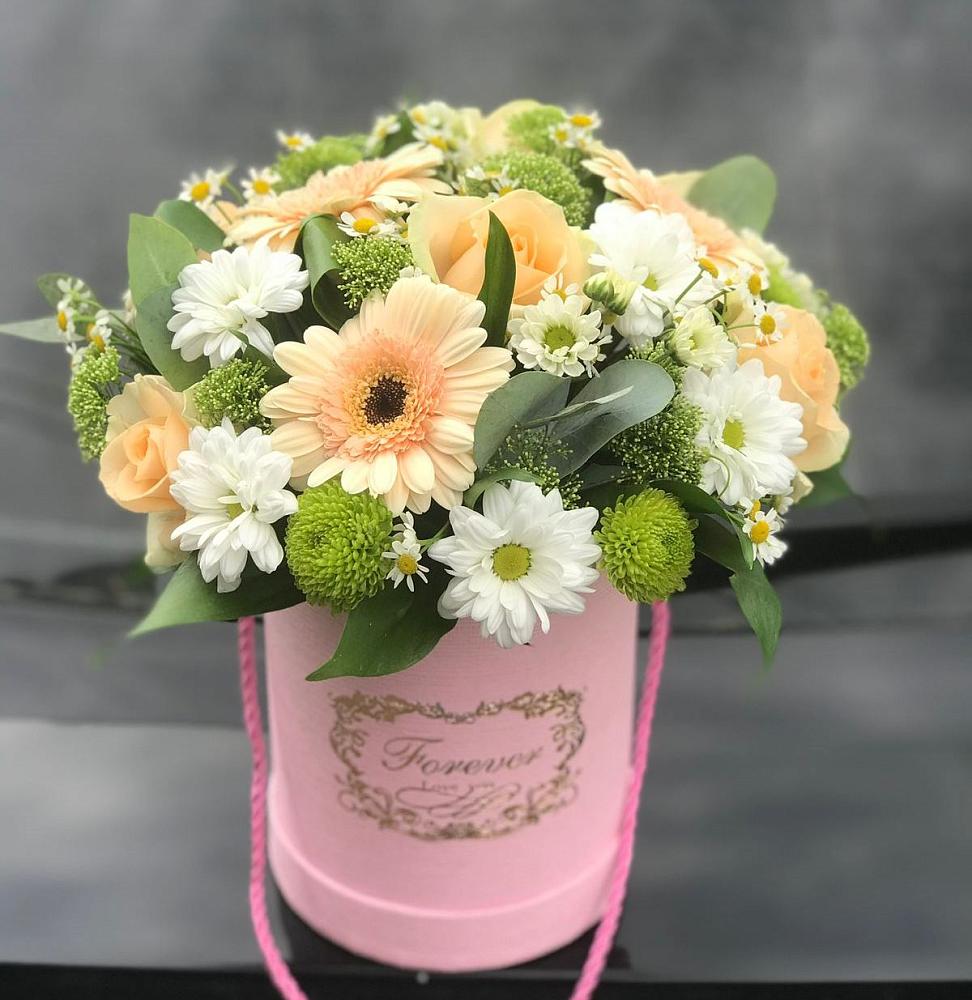 Цветочная композиция из Розы, Герберы и Хризантемы в шляпной коробке в Переволоцкий