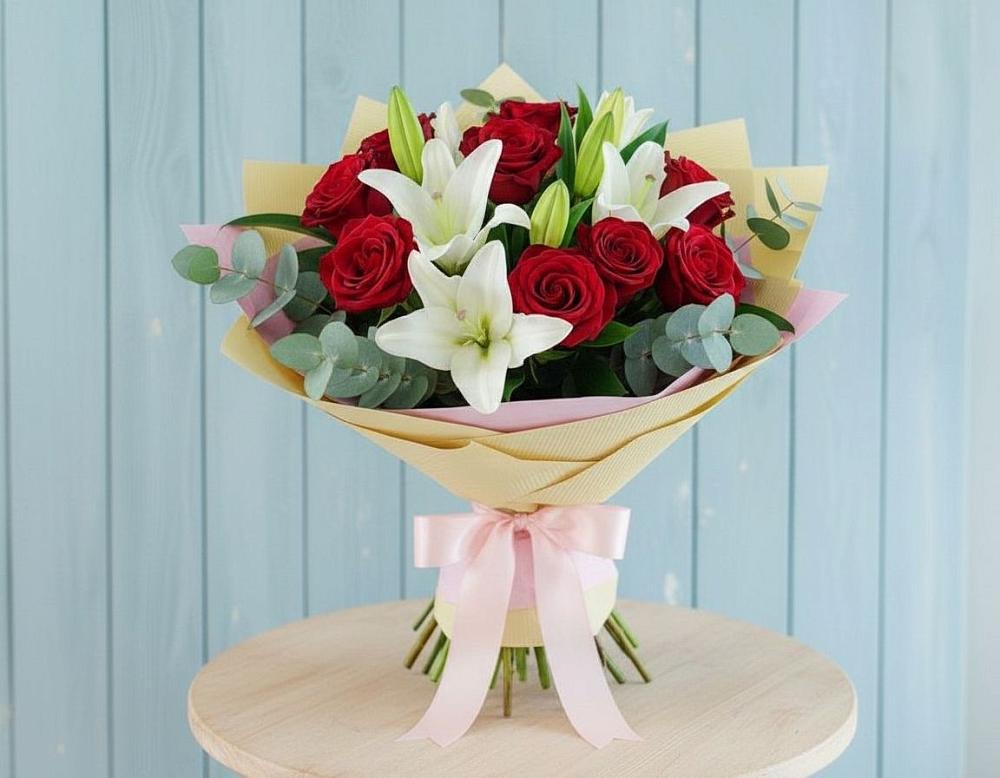 Букет цветов из: Лилии и Розы в Переволоцкий